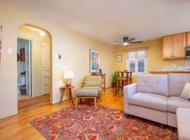 Casita Gomez- Courtyard - Quiet - Railyard - 1BR, hotel i Santa Fe