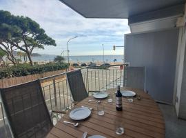 Apartamento Palomera vistas al mar, ξενοδοχείο σε Blanes