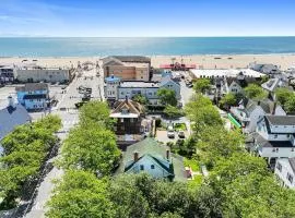 OC Downtown Dream Home