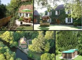Gite rural avec piscine en bord de rivière