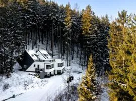 Wonder Home- blisko szlaków, z trasami i pięknym widokiem