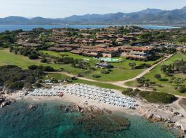 Due Lune Puntaldia Resort & Golf, hotell i San Teodoro