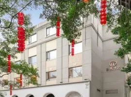 Yee Hotel