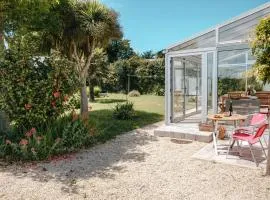 Jolie maison avec jardin en bord de mer