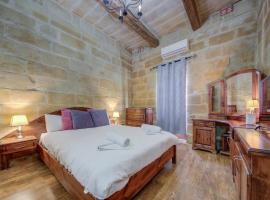 Charming House in Sliema close to Sliema ferries, hotel v destinaci Sliema