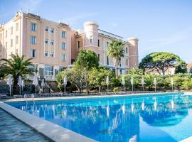 Langley Resort Napoléon Bonaparte, hotel v destinácii LʼÎle-Rousse