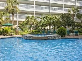 Near Beach Lush View Heated Pool Balcony Hot Tub