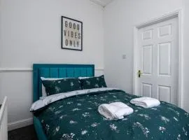 Superior 4-Bedroom Home ideal for families, Contractors and Relocations