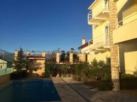Charmantes Studio Mit Balkon Und Pool