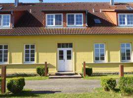 Gut Rattelvitz, Galerie E MITTE, Hotel in Gingst