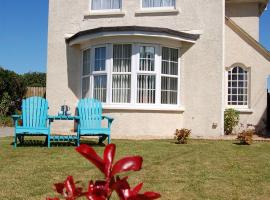 Angorfa family holiday home with games room, hotel a Tywyn