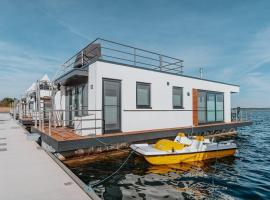 Hausboot Seeschwäche - LP12, πλωτό κατάλυμα σε Laasow