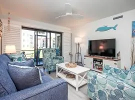 Beautiful Beachfront Condo Steps From The Beach On Sanibel Island 2D1