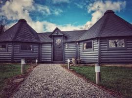 The Wizards Cauldron -Harry Potter Themed, chalet de monta&ntilde;a en Lewannick