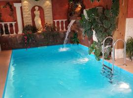 Attraktive FeWo in Rosenthal am Rennsteig, hotel de playa en Neundorf