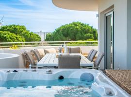 Le SALTA，拉格朗德默特的有熱水按摩池的飯店