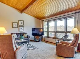 Spacious Mountain-View Home 13 Mi to GSMNP!