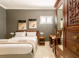 Millwood Apartment