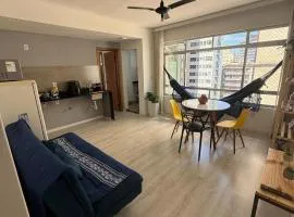 Apartamento confortável José menino com estacionamento