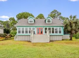 Spacious Audubon Home in Colony Cove w Water Views