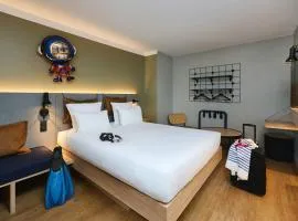 Moxy Annecy