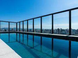 Alto Madalena - Studios de luxo com piscina panorâmica