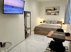 The Lux Den of Zante