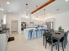 Modern luxury Hill Country escape gorgeous views