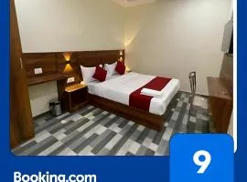 Glitz Hotels Golden Sands - Nr Asalpha Metro Station