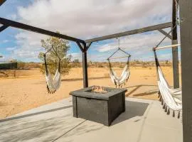 J-Tree Bungalow with Large Hot Tub Views Patio