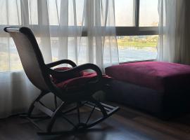 شقة فندقية علي النيل للعائلات بالقاهرة, hotel in Cairo