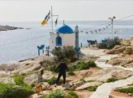 Central Piraeus port apartment