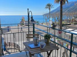 La Casa Lungo Il Mare