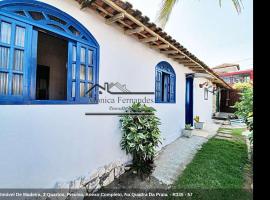 50 metros da praia, hotel em Maricá