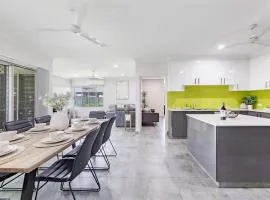 Zenhouse Harmony 4BR Modern Home Near CDU and Hospital