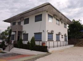 Villa Santy Hotel, hotel v destinaci Girardot