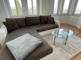 4 Raum Wohnung mit Balkon u Badewanne Phil 3, hotel a Plauen