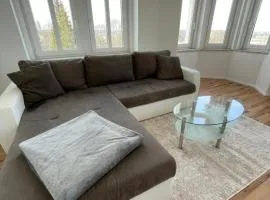 4 Raum Wohnung mit Balkon u Badewanne Phil 3