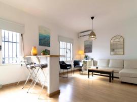 Apartamentos Triana, hotel in Seville