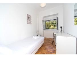 HOUZE_4 bedroom apt near Jardim Zool&oacute;gico