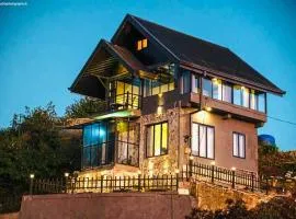 Ayona Misty Hills