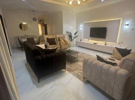 Maaver Apartments, hotel v destinaci Garki