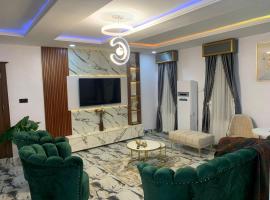 Luxury 3 Bedroom Apartment, hotel v destinaci Badore