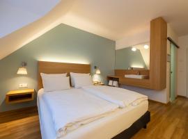 Cuxlandhotel Doppelzimmer 111, hotel v destinaci Dorum Neufeld