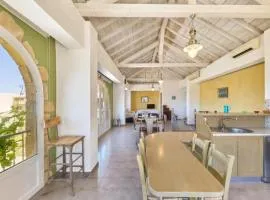 Elaiona Country Home