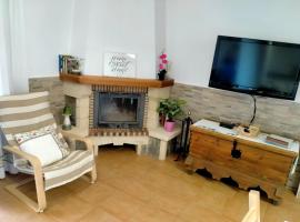 tuGuest El Sendero Verde Carataunas IX, hotel in Carataunas