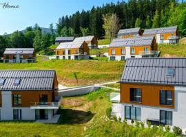 Wonder Home - Domki Hillside tuż przy stoku narciarskim - na terenie kompleksu plac zabaw i zewnętrzna siłownia, sklep, parking