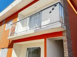 Apartamento em Bertioga à 150m da praia