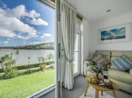 No 16 The Salcombe