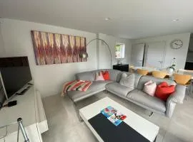 Saxon Lodge, Luxury Retreat in Winchester, HotTub!